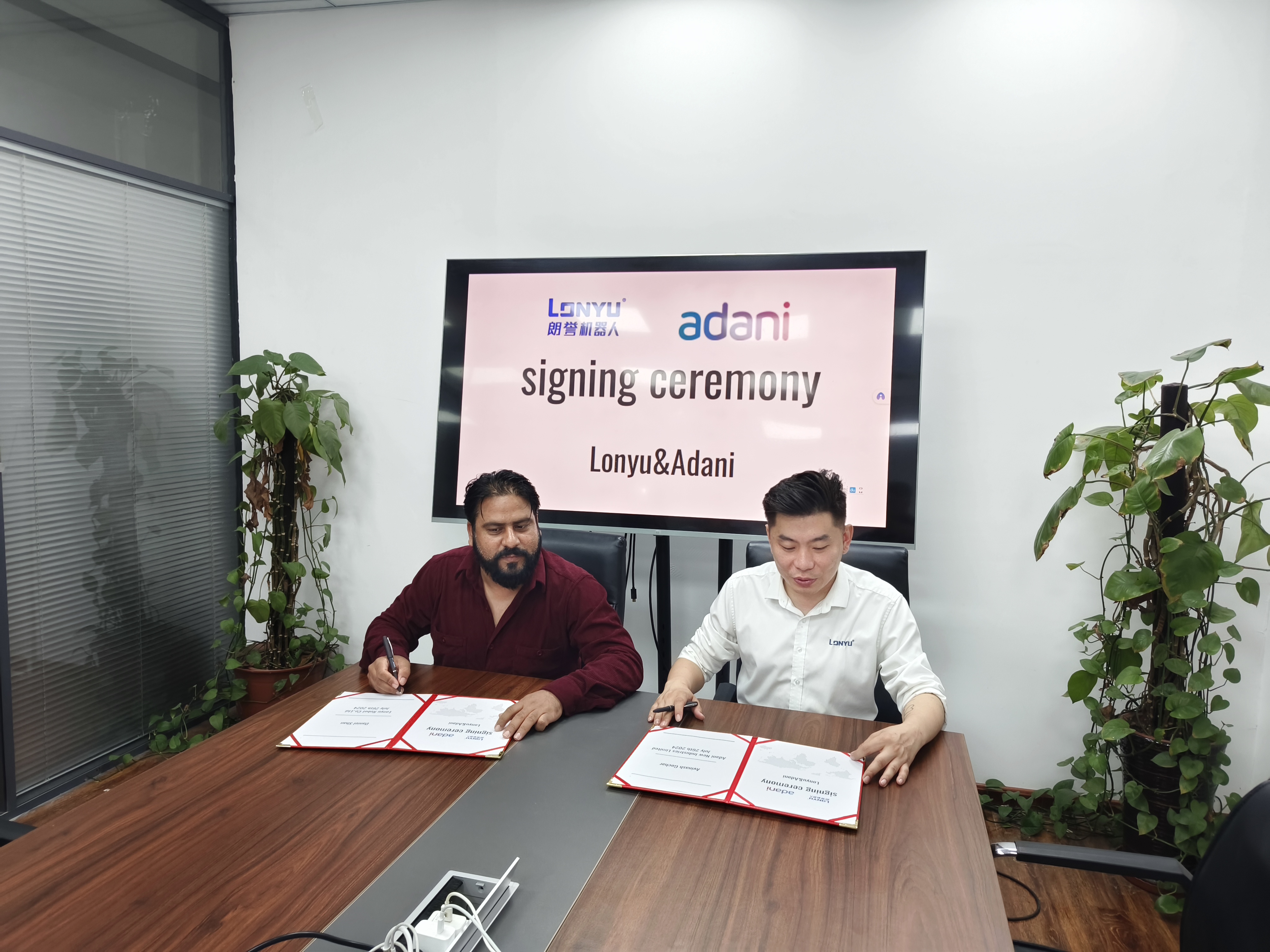 2dae7739-6276-4455-b15a-dce3bd5b218d